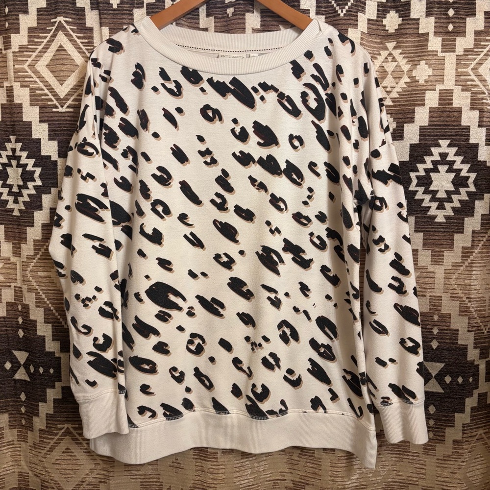 Wonderly Cheetah / Leopard Print Sweater Size Large, Animal Print Long Sleeve